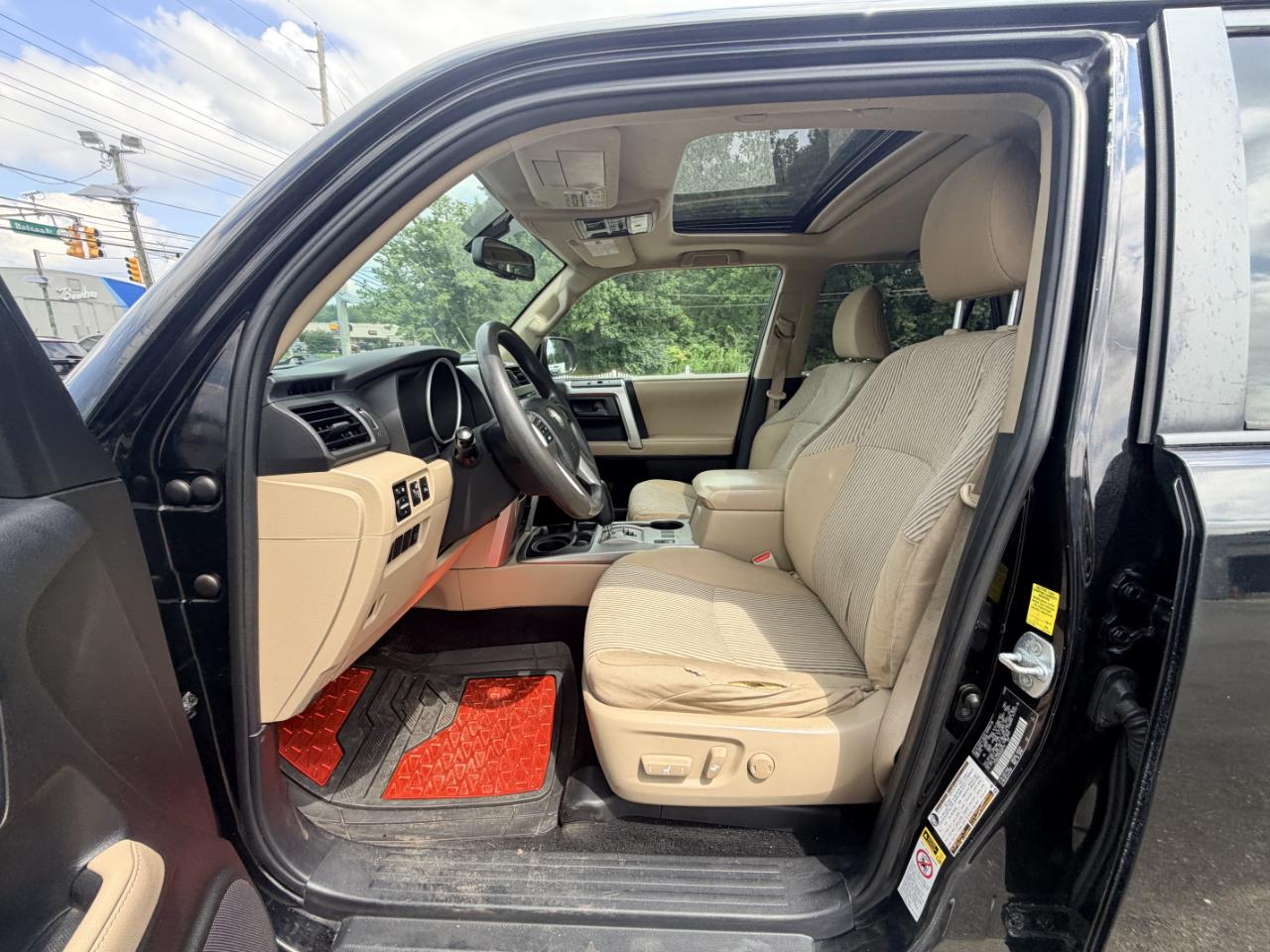 Toyota 4Runner 4WD 4dr V6 Limited (Natl) 2010