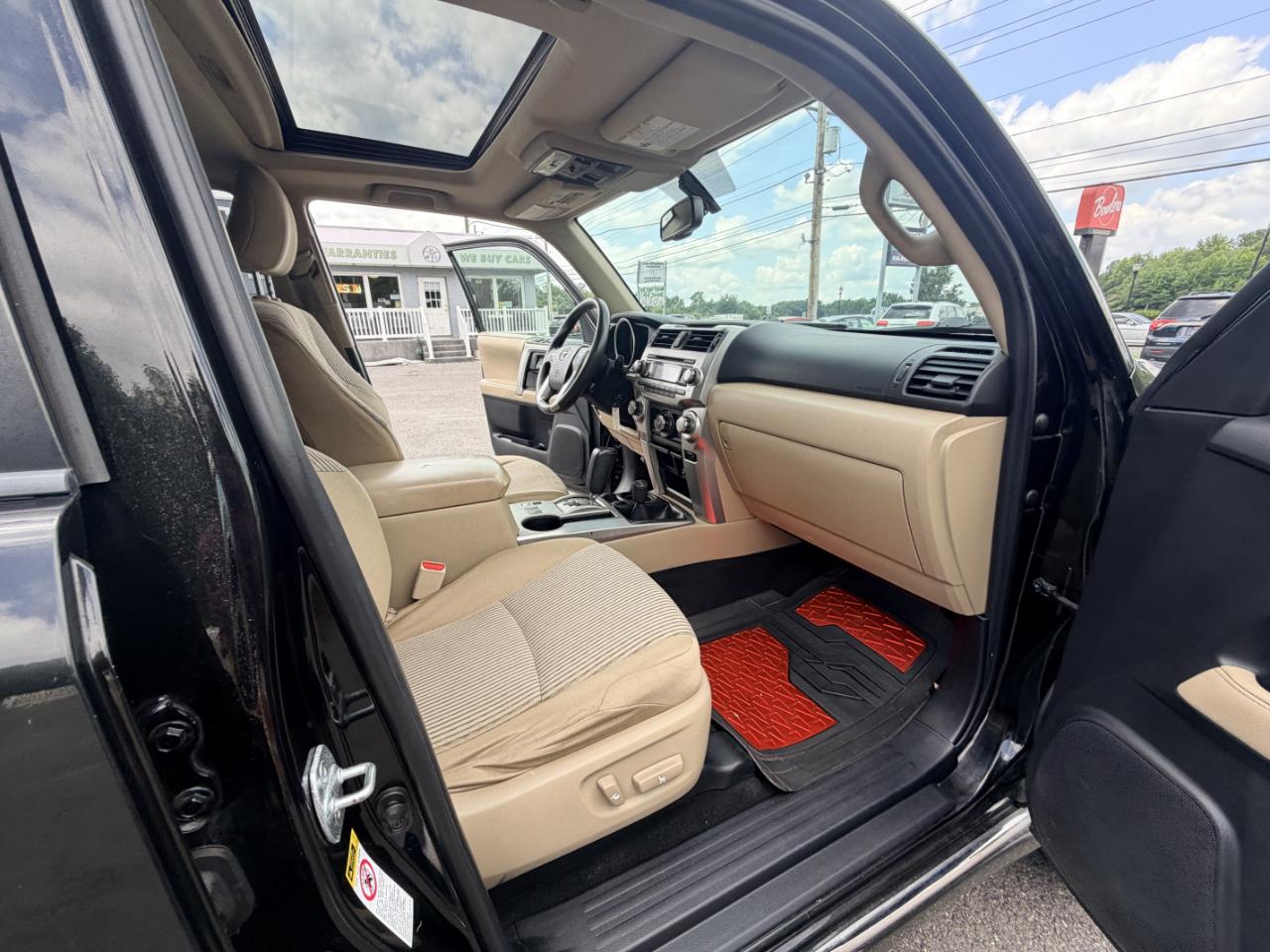 Toyota 4Runner 4WD 4dr V6 Limited (Natl) 2010