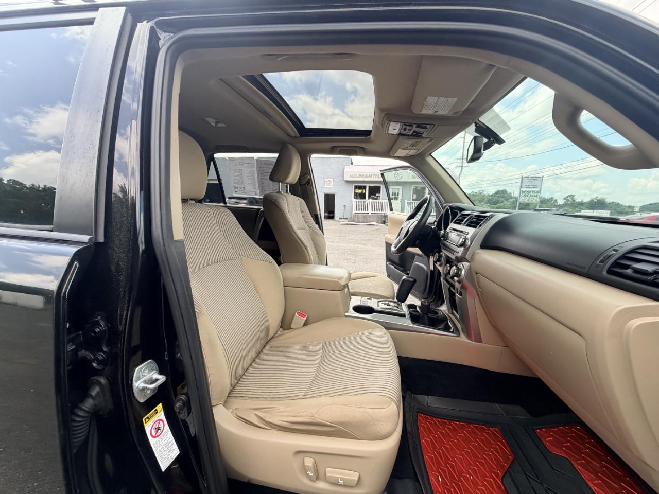 Toyota 4Runner 4WD 4dr V6 Limited (Natl) 2010