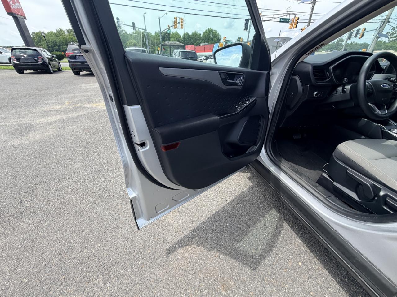 Ford Escape S FWD 2020