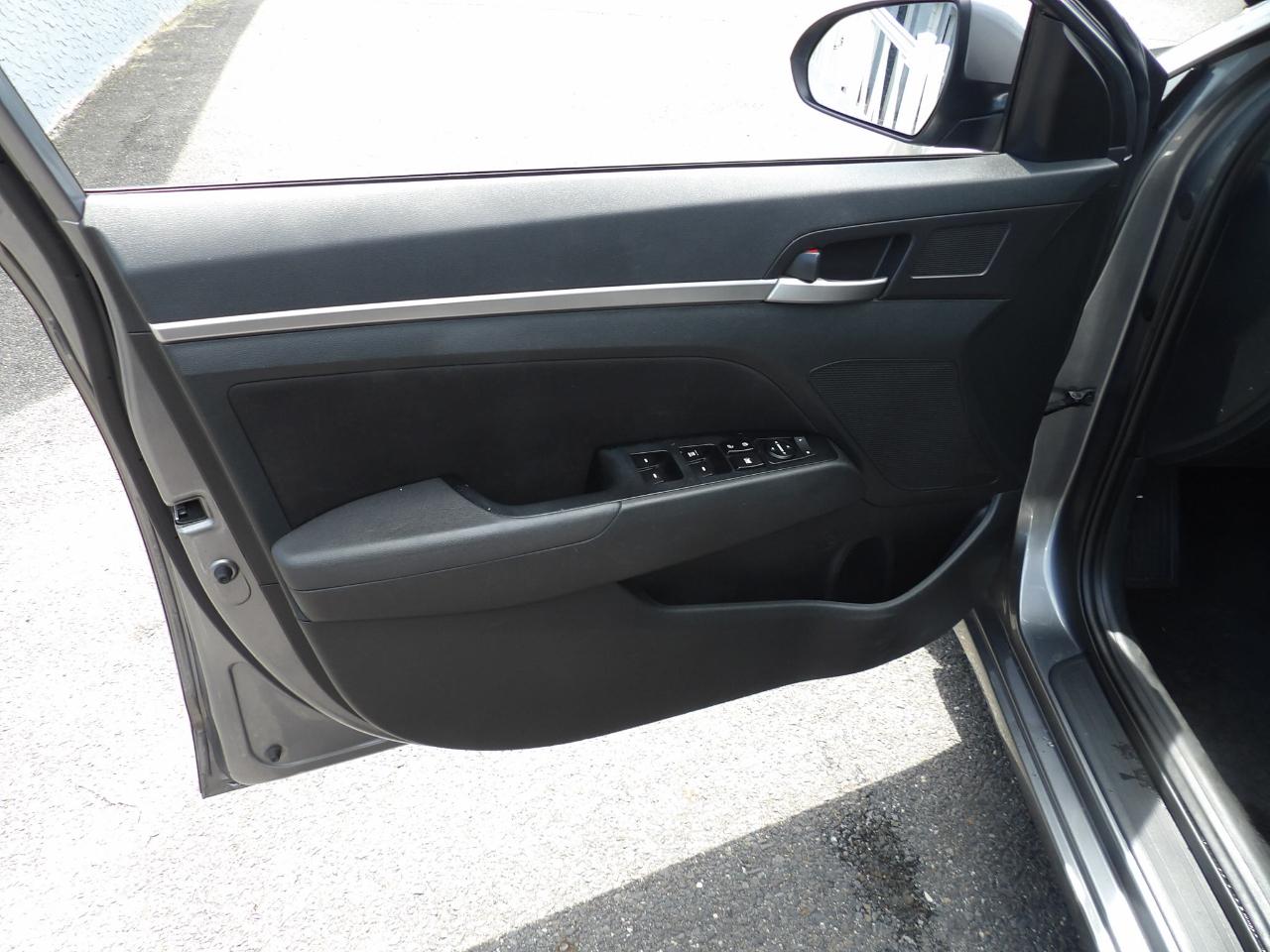 Hyundai Elantra SEL Auto 2019