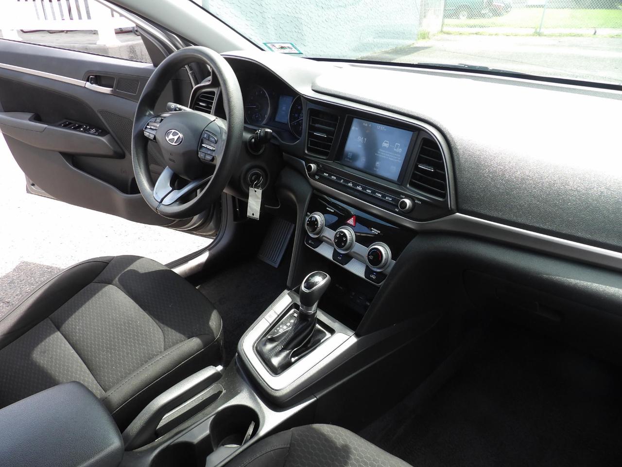 Hyundai Elantra SEL Auto 2019