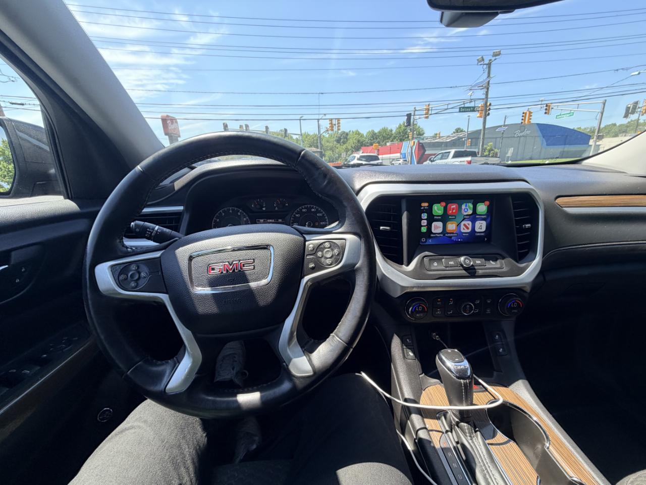 GMC Acadia FWD 4dr SLE w/SLE-2 2017