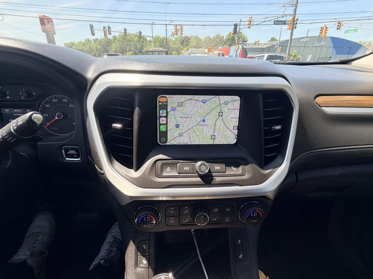 GMC Acadia FWD 4dr SLE w/SLE-2 2017