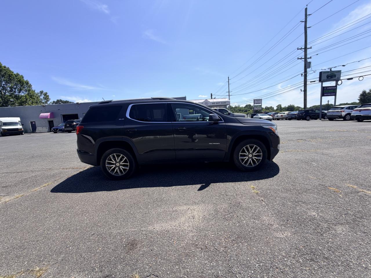 GMC Acadia FWD 4dr SLE w/SLE-2 2017