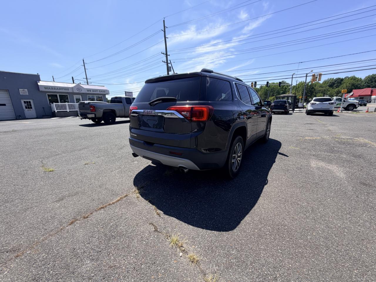 GMC Acadia FWD 4dr SLE w/SLE-2 2017