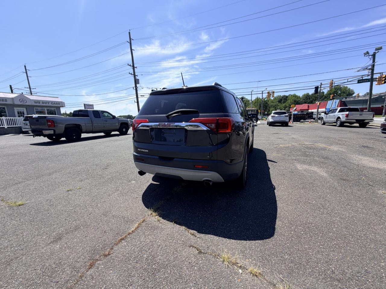 GMC Acadia FWD 4dr SLE w/SLE-2 2017