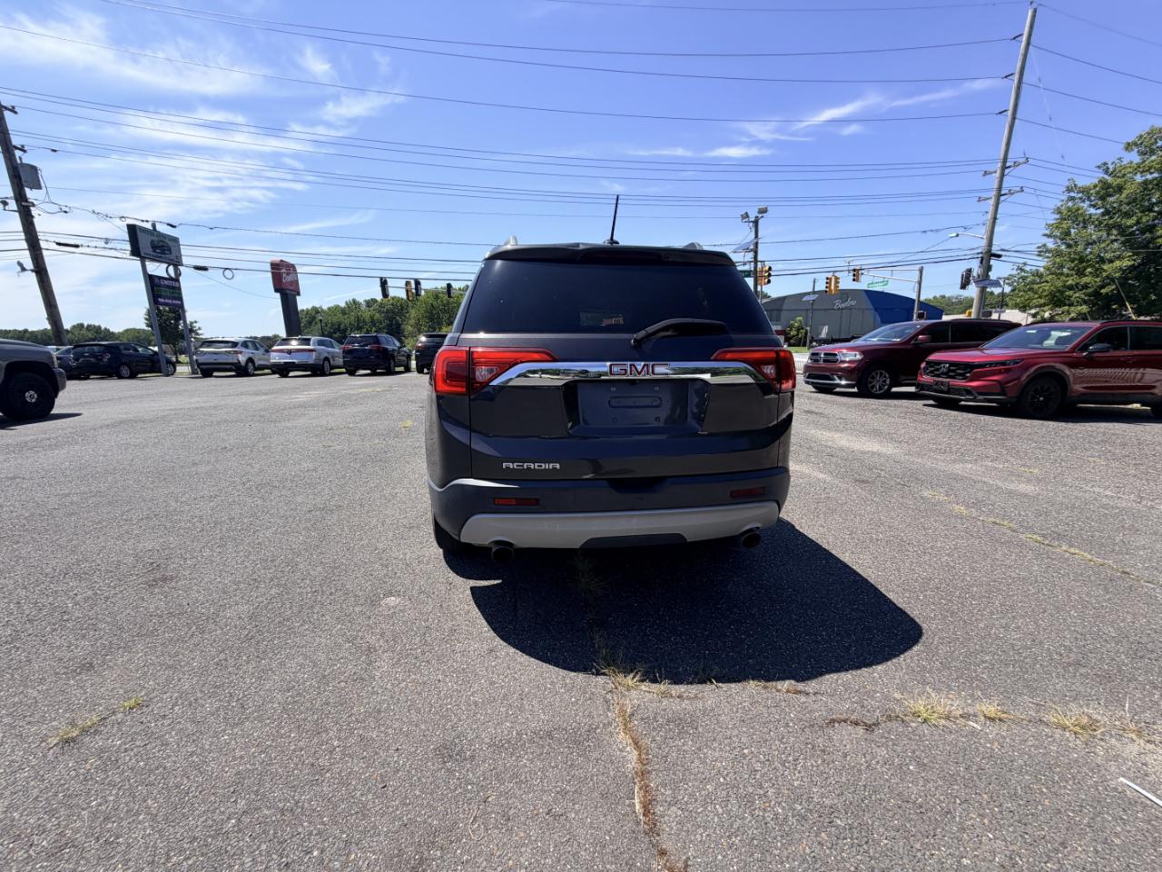 GMC Acadia FWD 4dr SLE w/SLE-2 2017