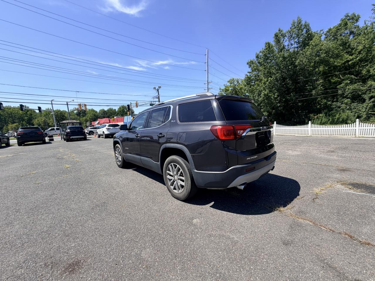 GMC Acadia FWD 4dr SLE w/SLE-2 2017