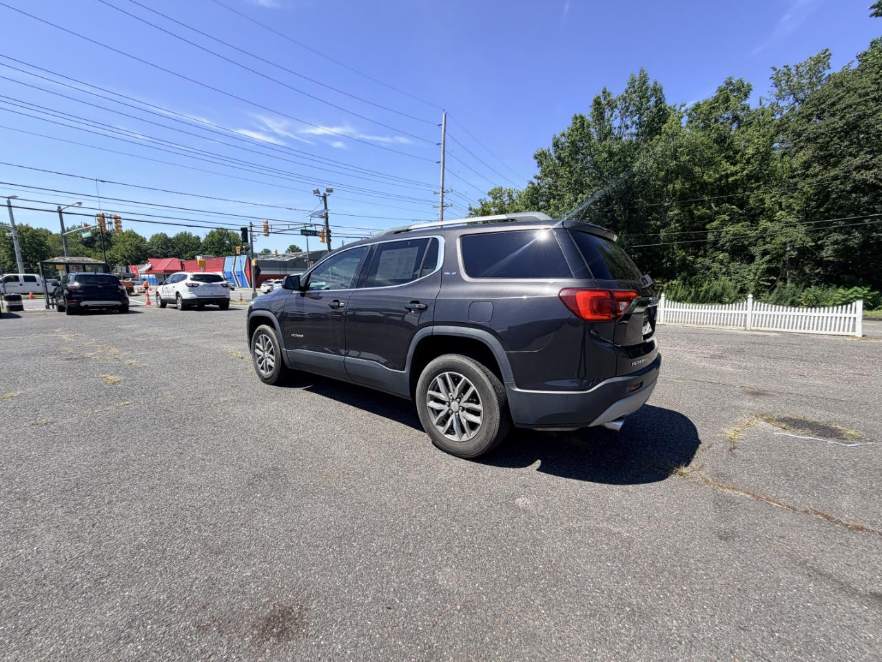 GMC Acadia FWD 4dr SLE w/SLE-2 2017