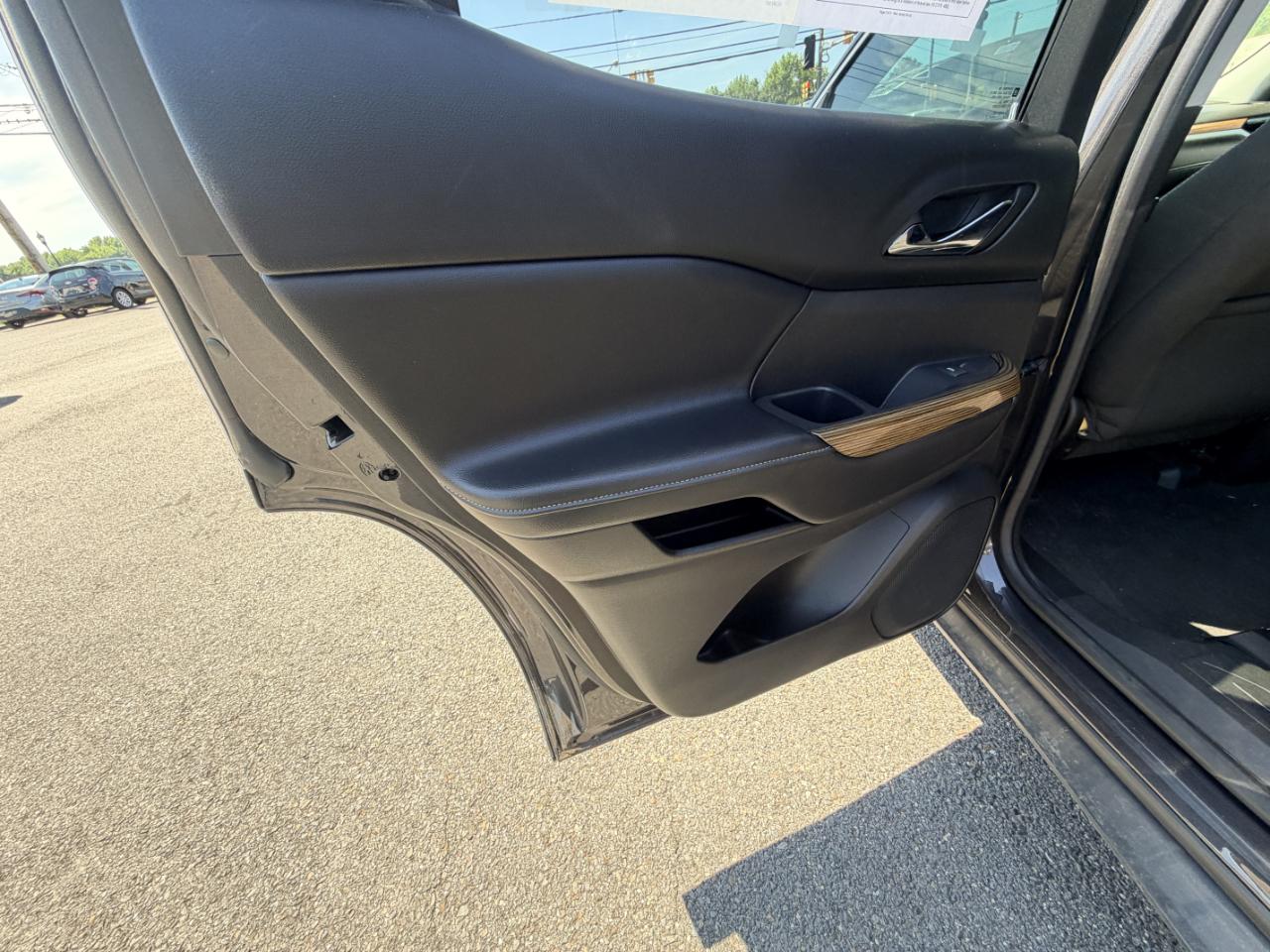 GMC Acadia FWD 4dr SLE w/SLE-2 2017
