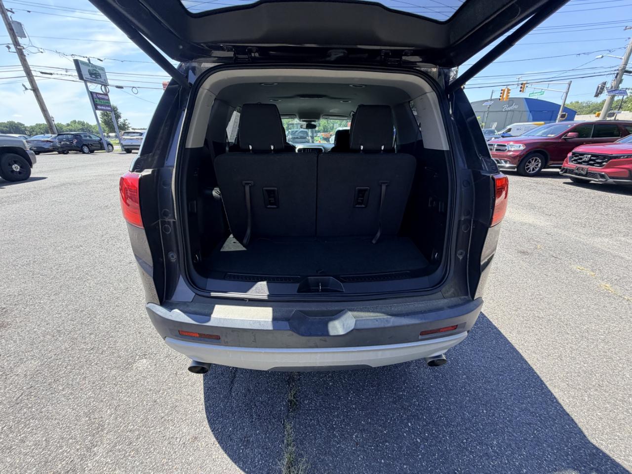 GMC Acadia FWD 4dr SLE w/SLE-2 2017