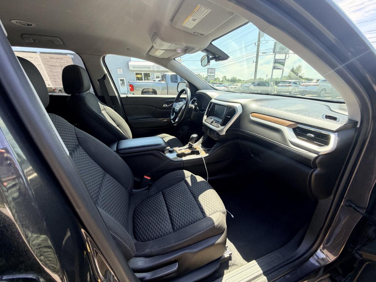 GMC Acadia FWD 4dr SLE w/SLE-2 2017