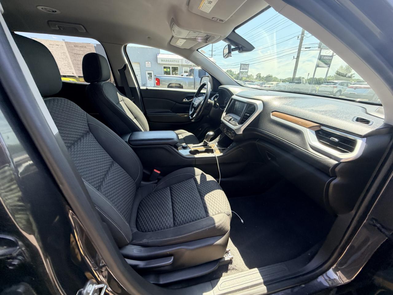 GMC Acadia FWD 4dr SLE w/SLE-2 2017