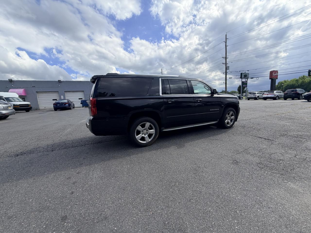 Chevrolet Suburban 4WD 4dr LTZ 2015