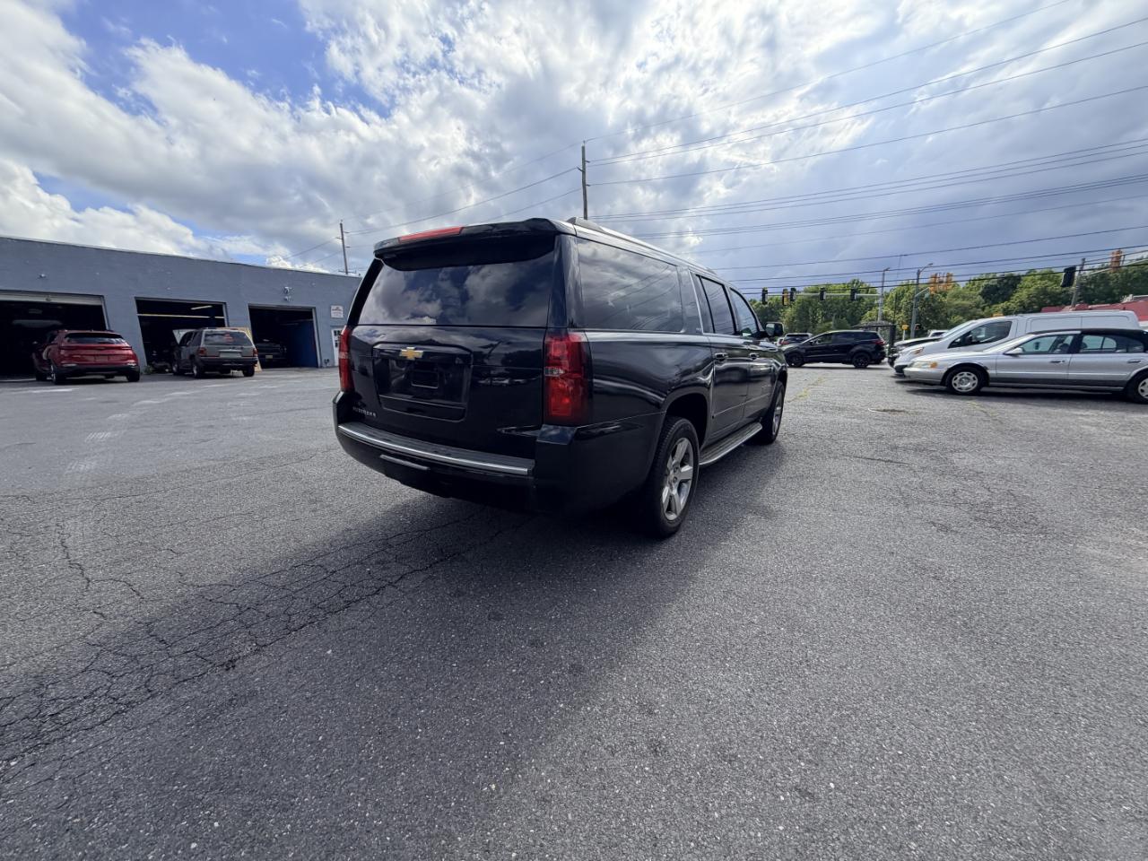 Chevrolet Suburban 4WD 4dr LTZ 2015