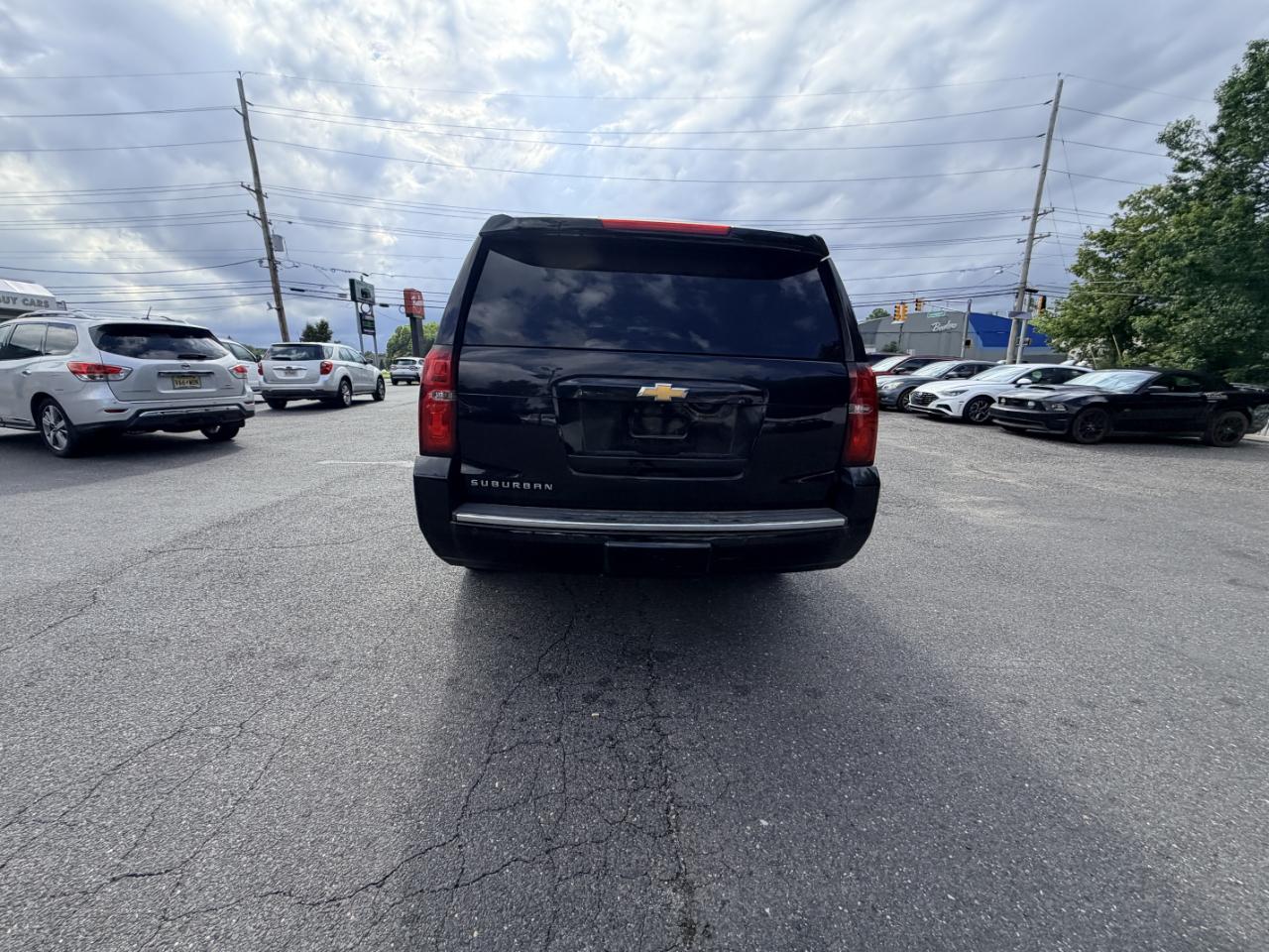 Chevrolet Suburban 4WD 4dr LTZ 2015