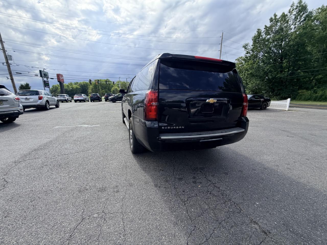 Chevrolet Suburban 4WD 4dr LTZ 2015