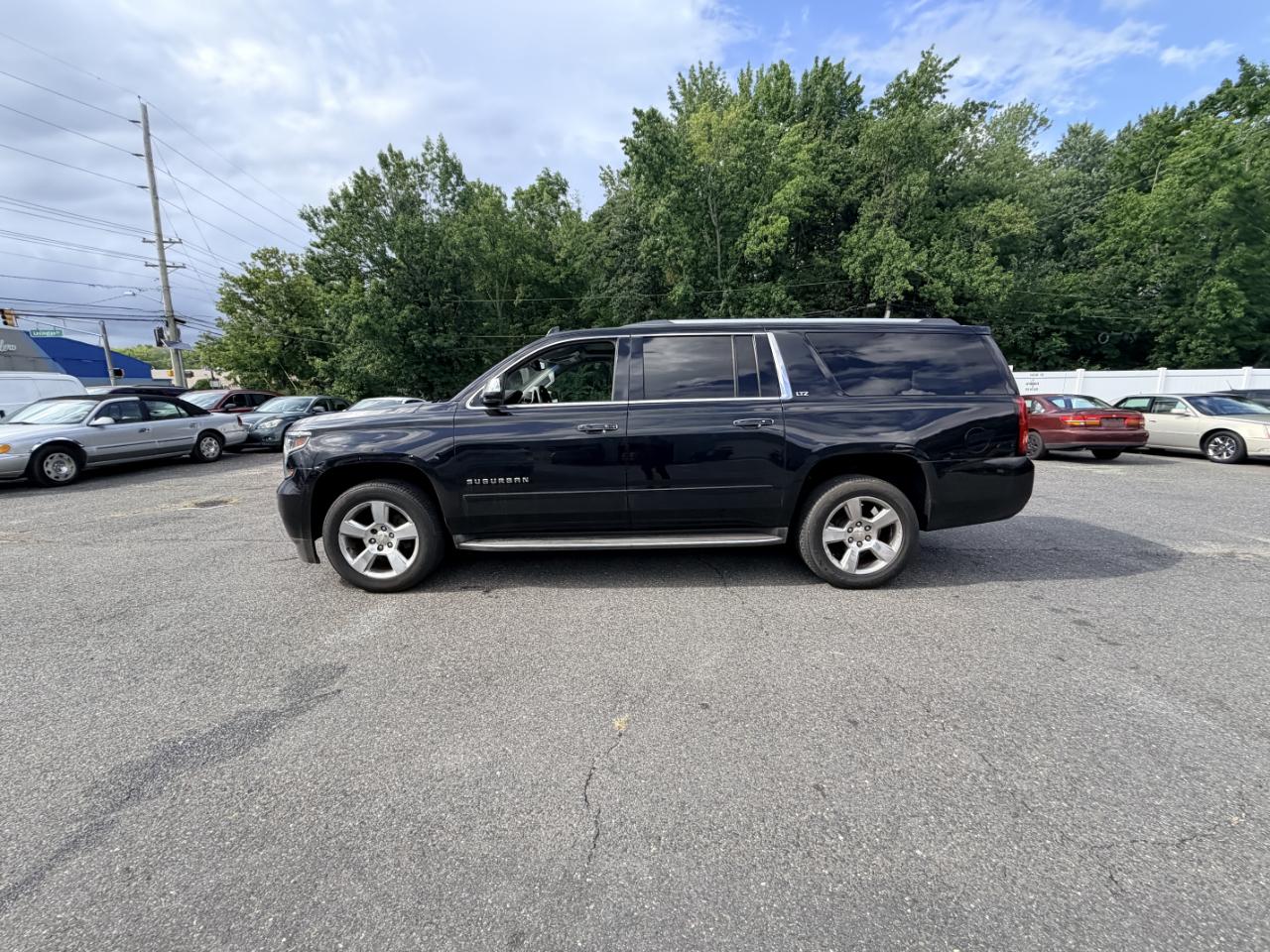 Chevrolet Suburban 4WD 4dr LTZ 2015