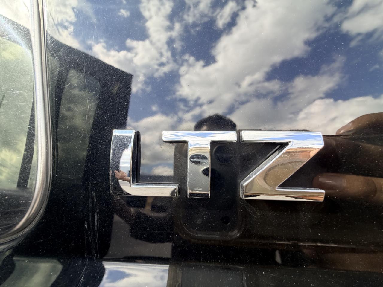 Chevrolet Suburban 4WD 4dr LTZ 2015