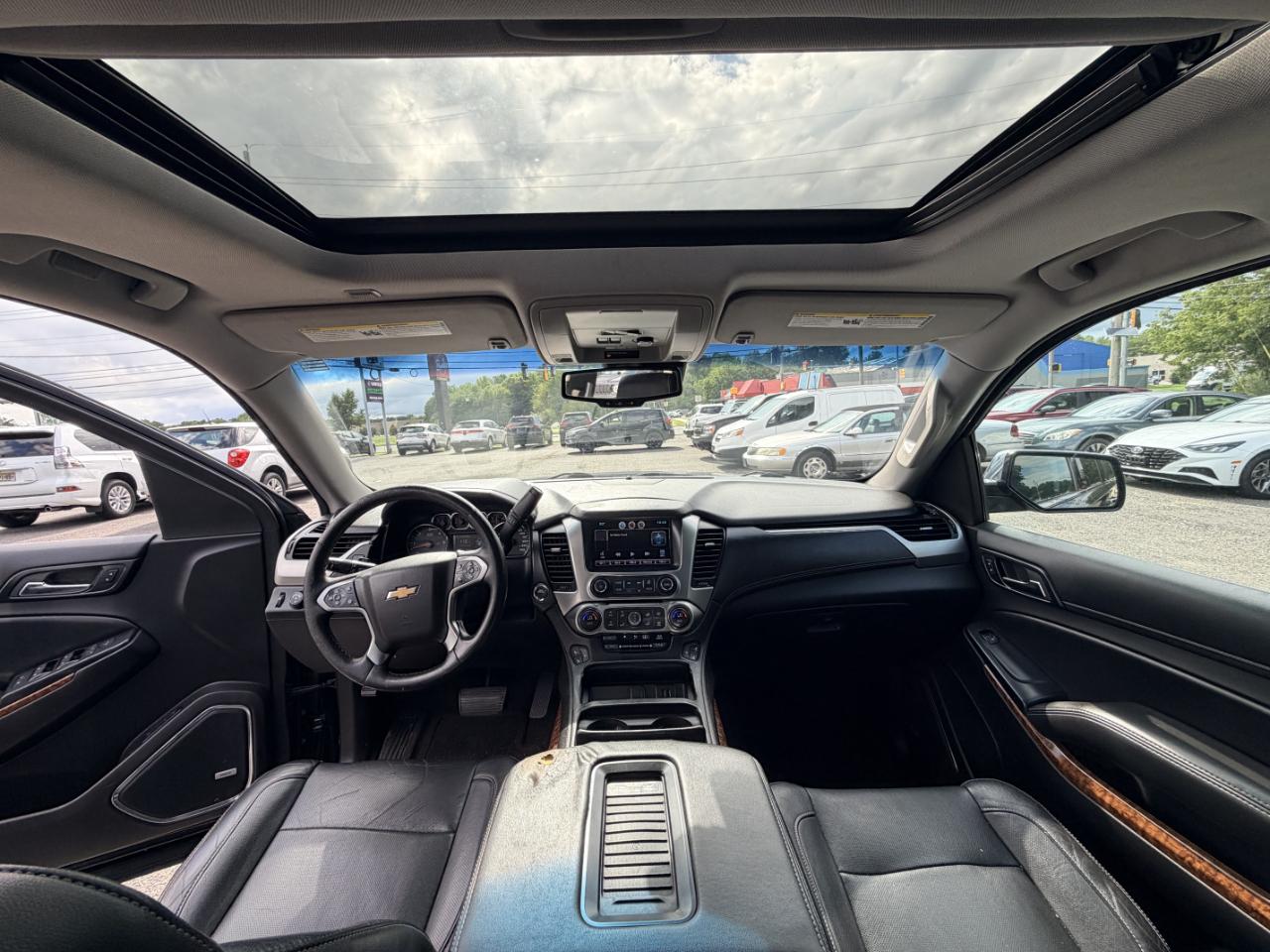 Chevrolet Suburban 4WD 4dr LTZ 2015