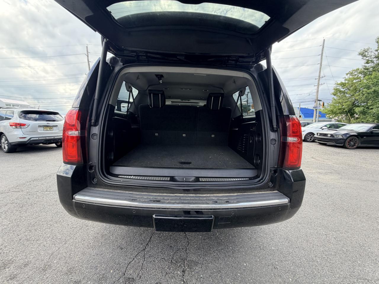 Chevrolet Suburban 4WD 4dr LTZ 2015