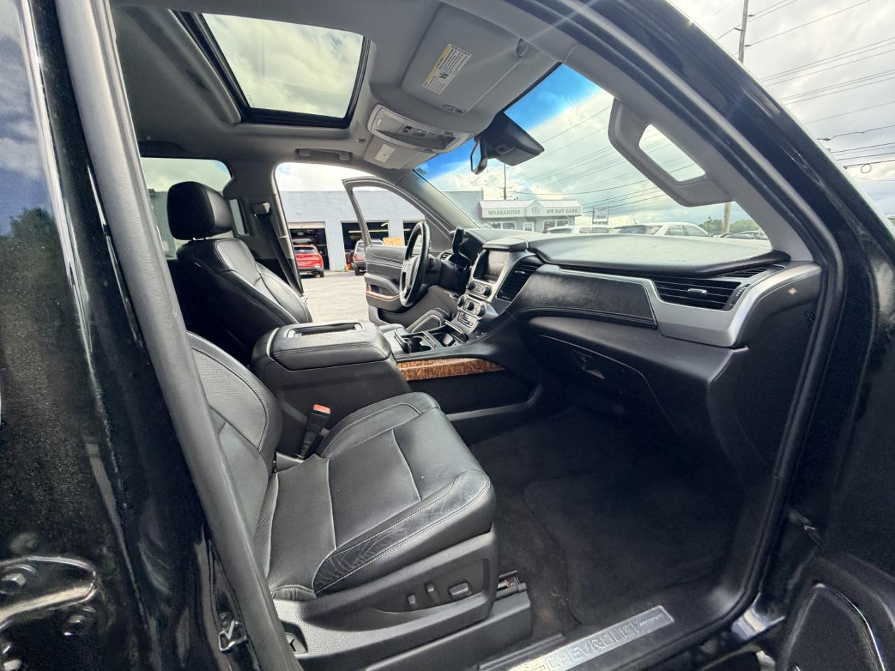 Chevrolet Suburban 4WD 4dr LTZ 2015