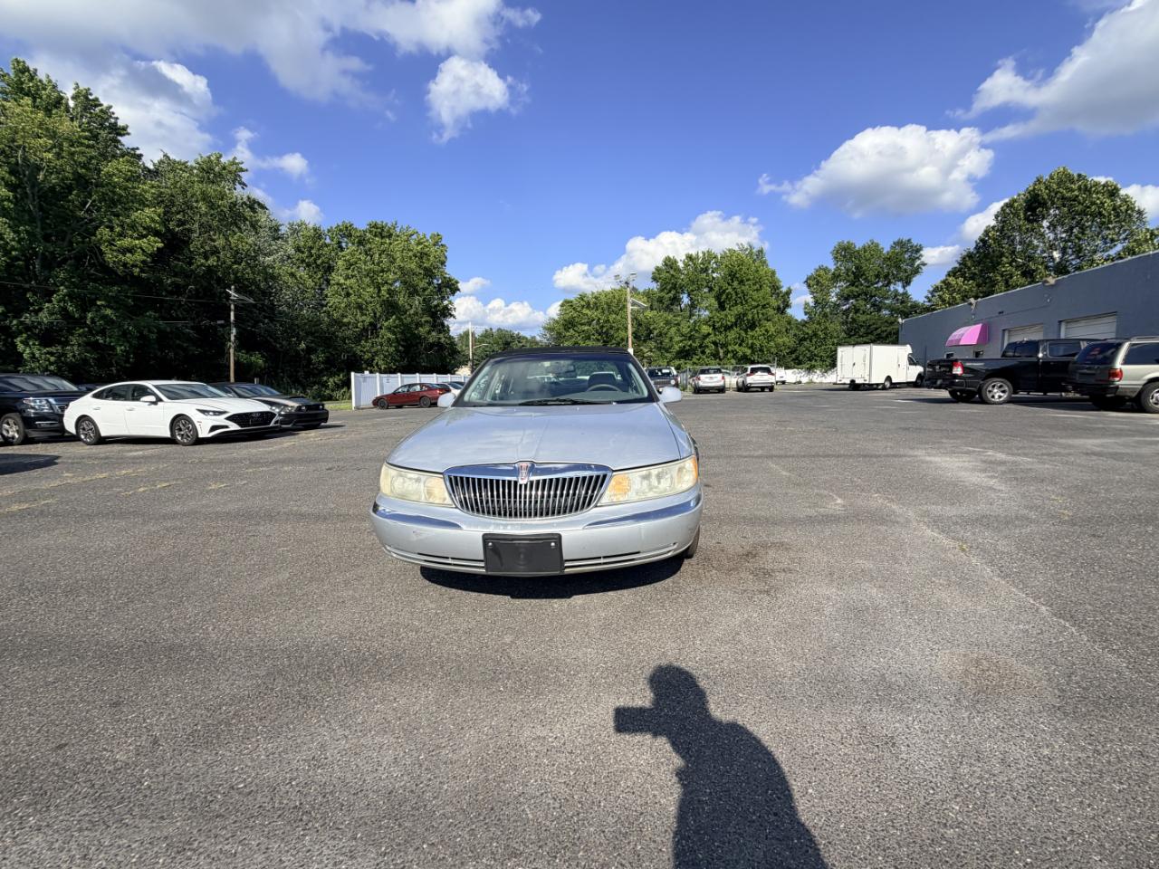 Lincoln Continental 4dr Sdn 1998