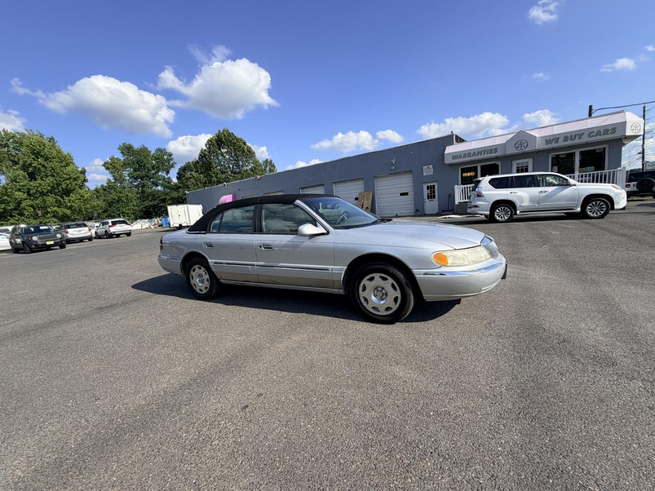 Lincoln Continental 4dr Sdn 1998