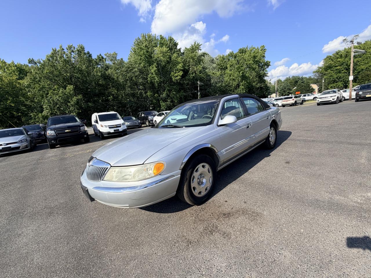Lincoln Continental 4dr Sdn 1998