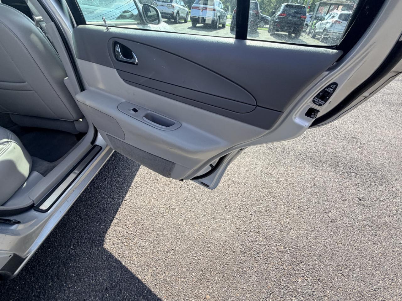 Lincoln Continental 4dr Sdn 1998