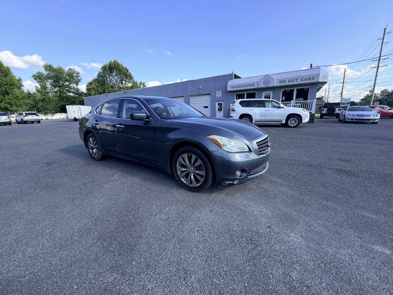 Infiniti M37 4dr Sdn AWD 2011