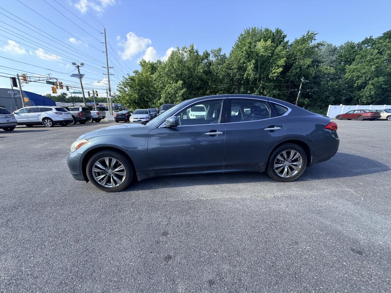 Infiniti M37 4dr Sdn AWD 2011
