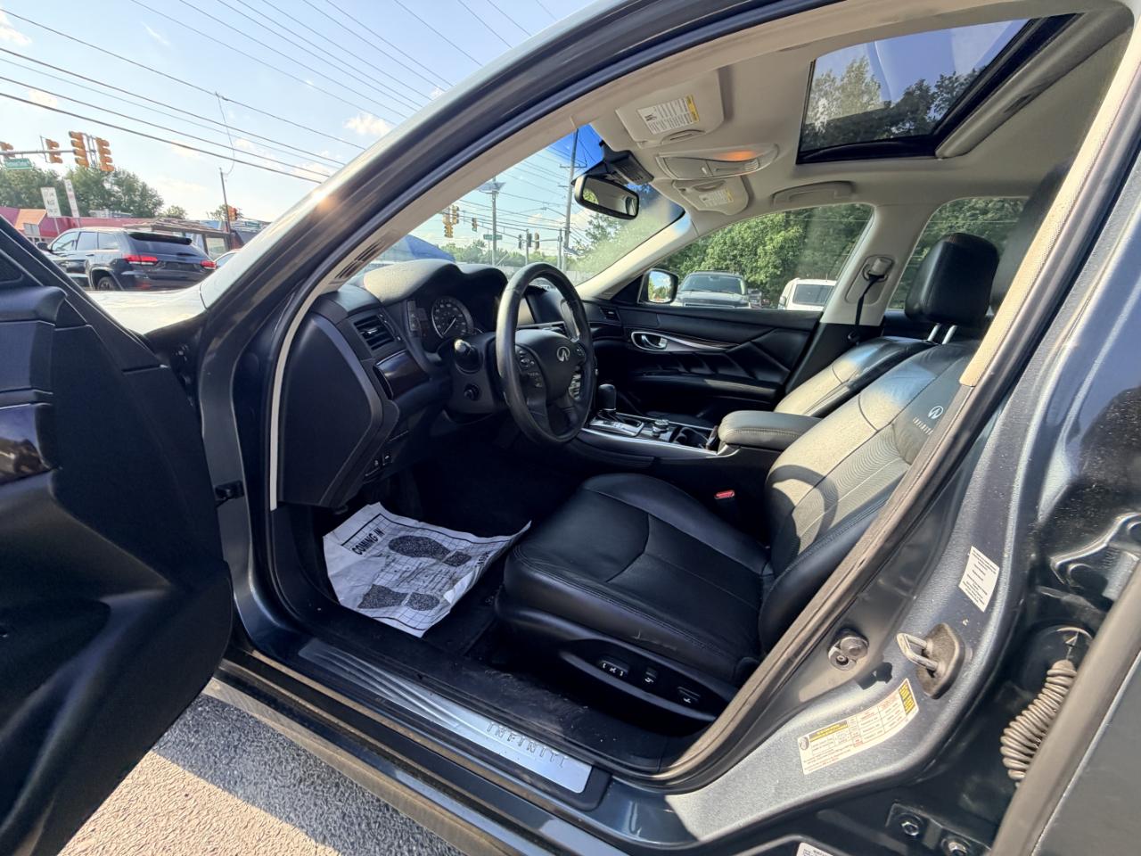 Infiniti M37 4dr Sdn AWD 2011