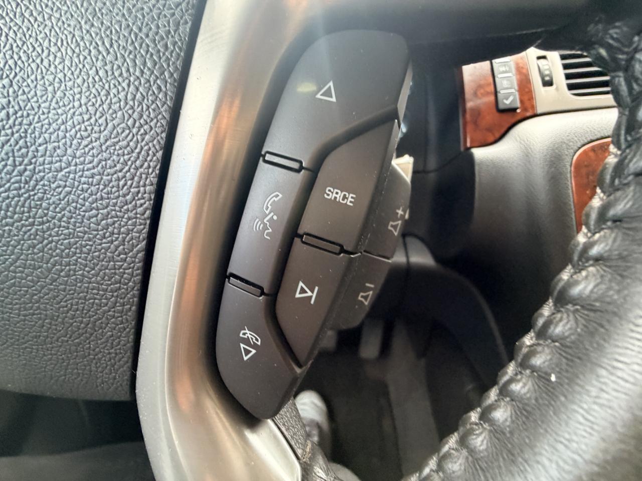 Chevrolet Tahoe 4WD 4dr 1500 LT 2013