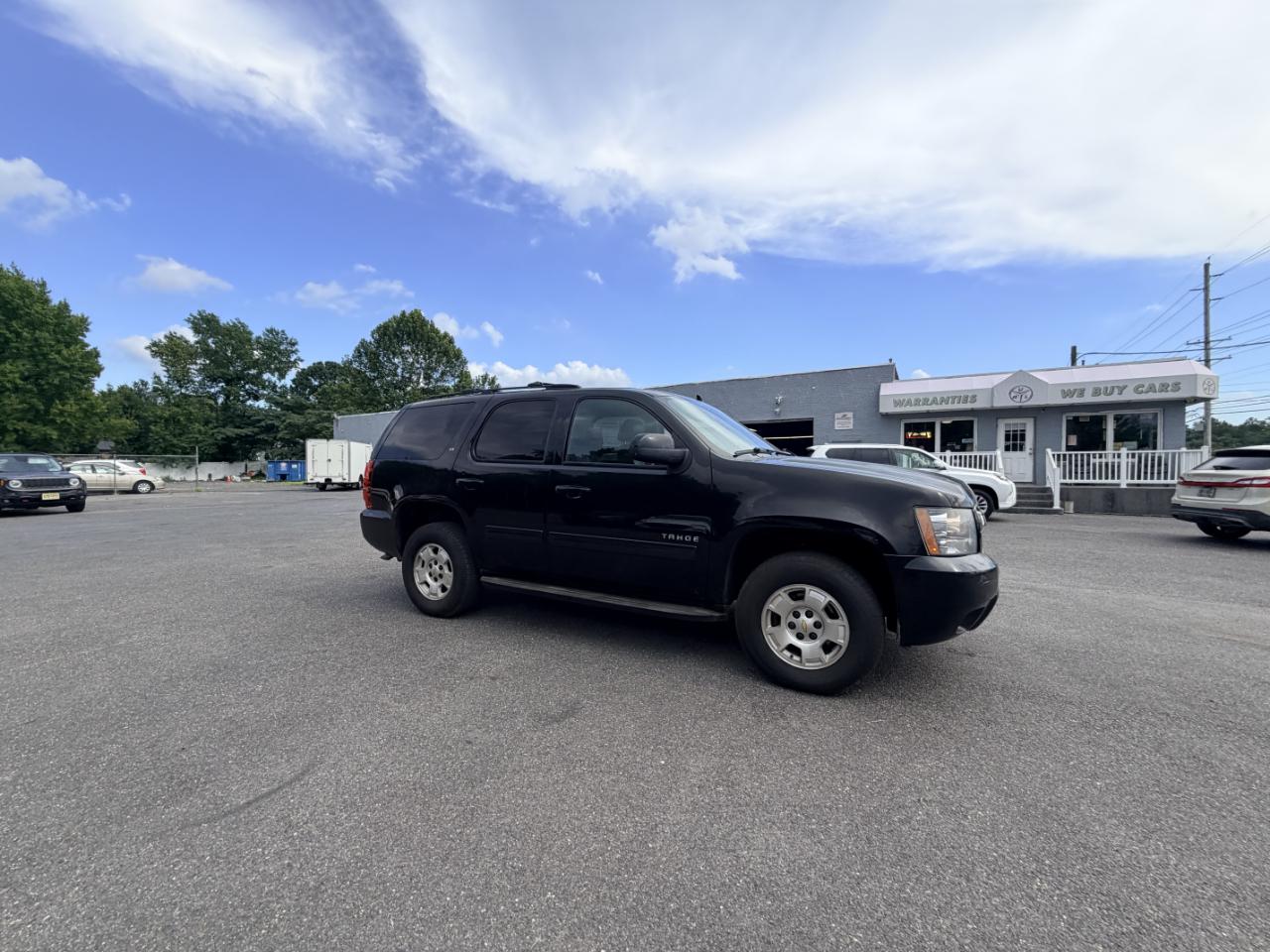 Chevrolet Tahoe 4WD 4dr 1500 LT 2013