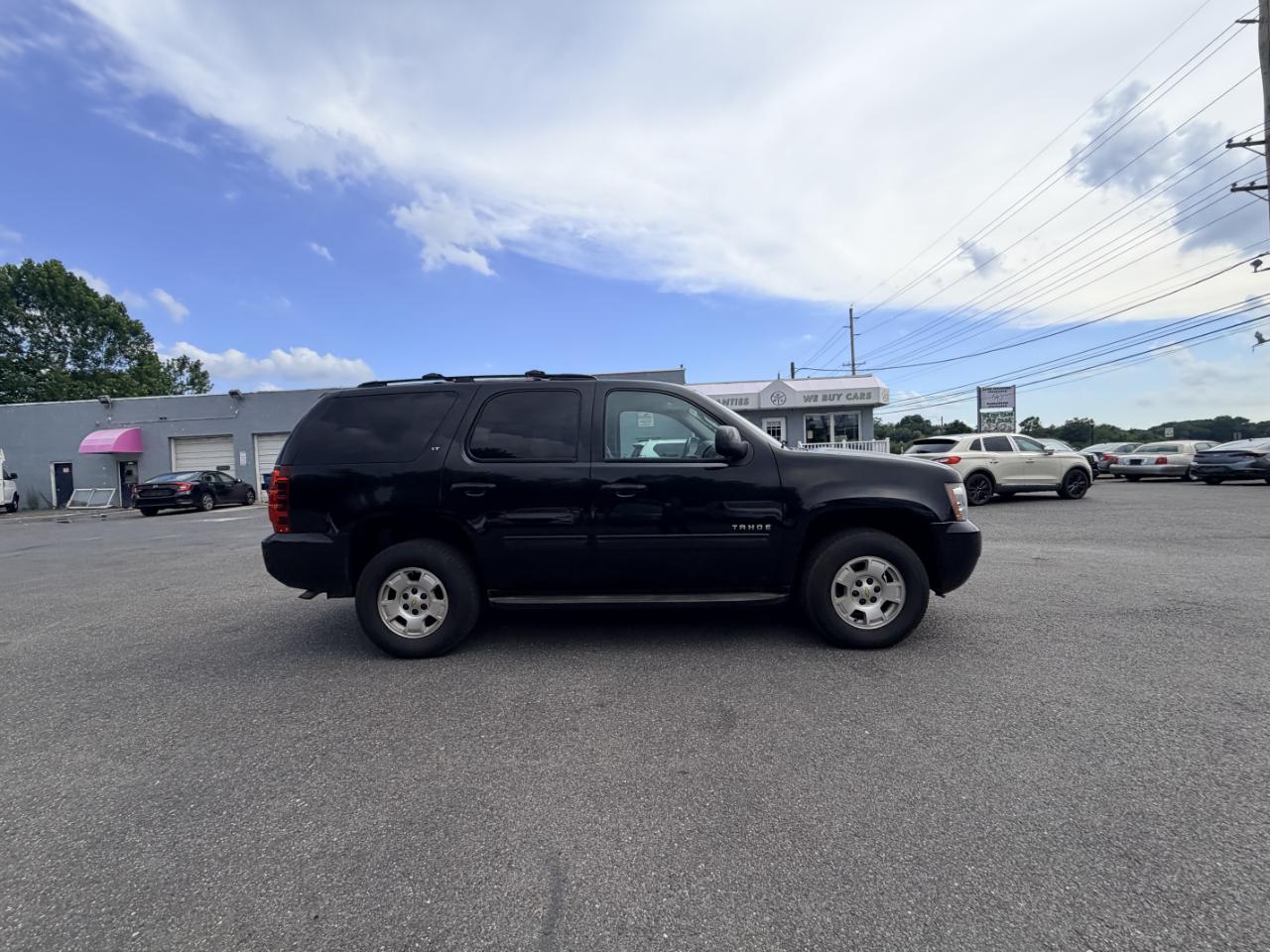 Chevrolet Tahoe 4WD 4dr 1500 LT 2013