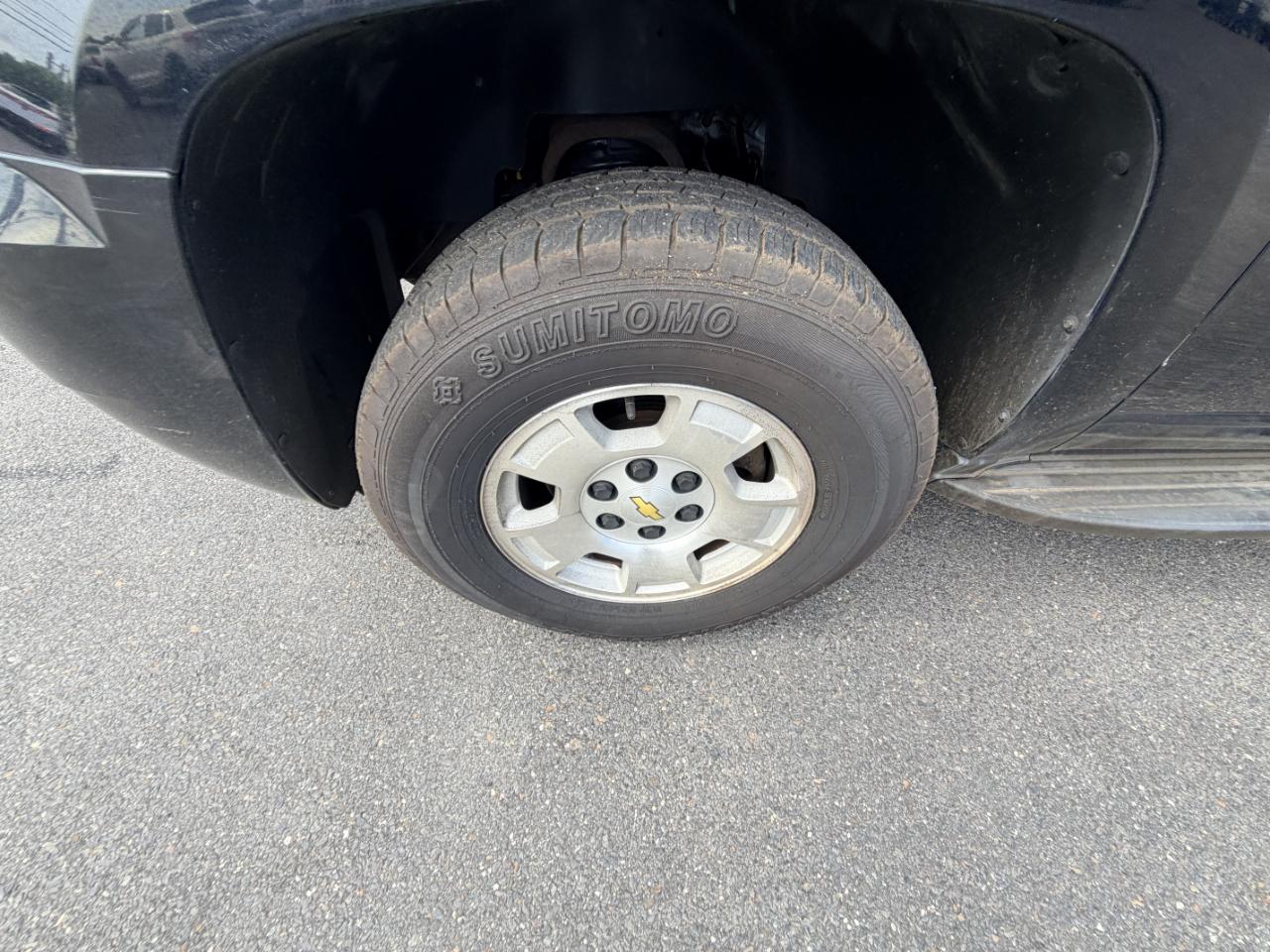 Chevrolet Tahoe 4WD 4dr 1500 LT 2013