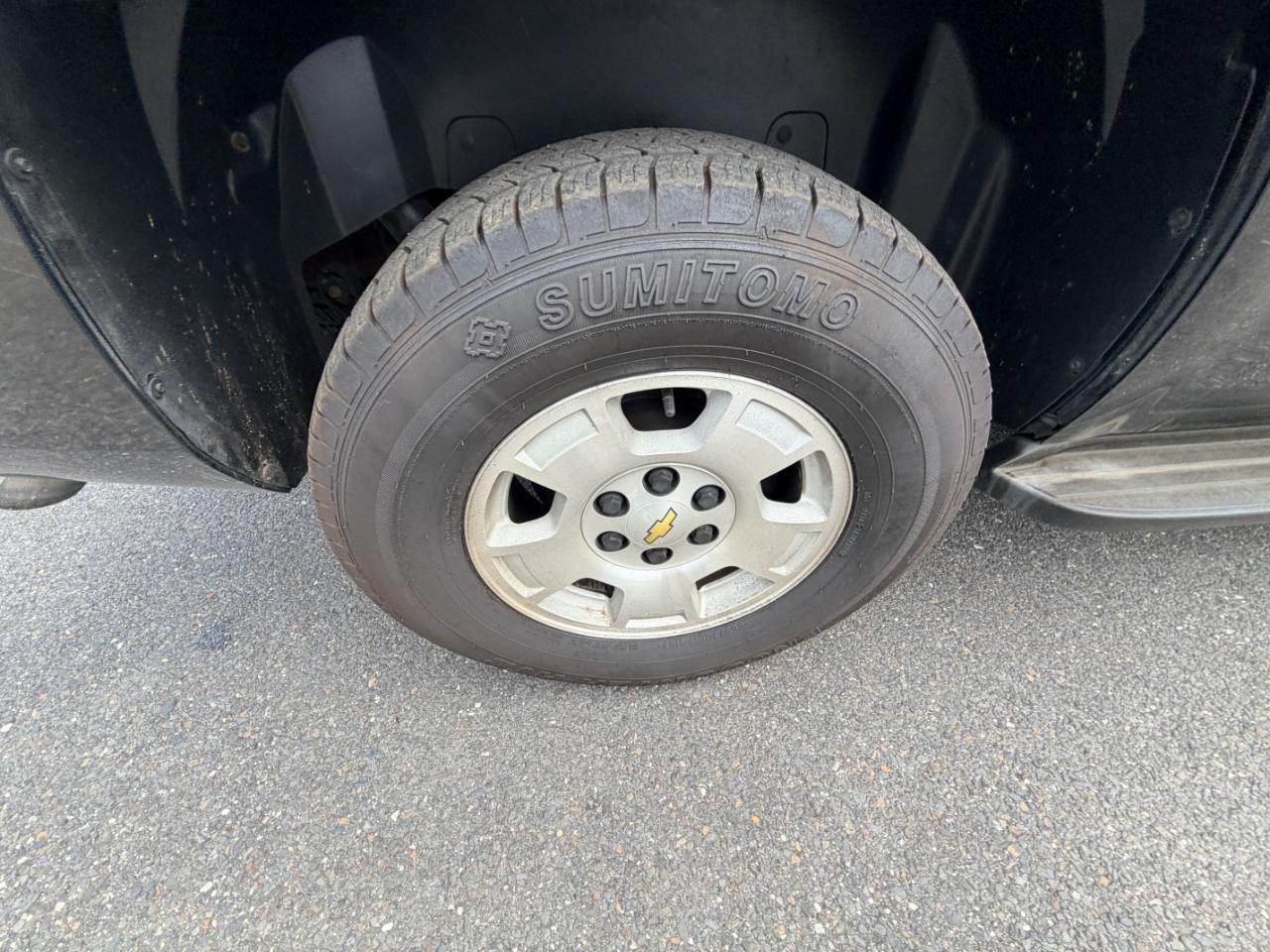 Chevrolet Tahoe 4WD 4dr 1500 LT 2013