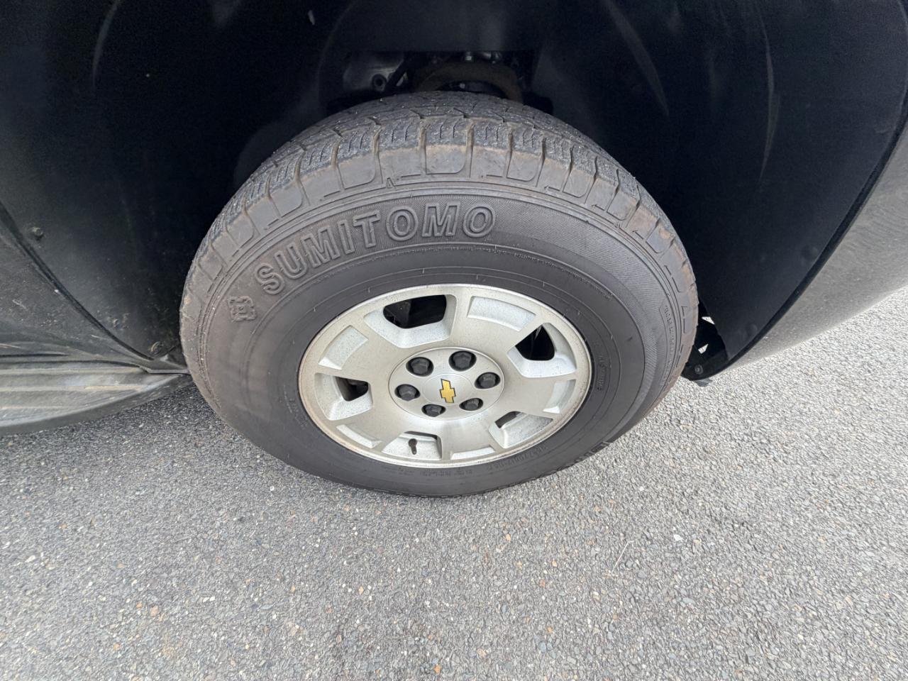 Chevrolet Tahoe 4WD 4dr 1500 LT 2013
