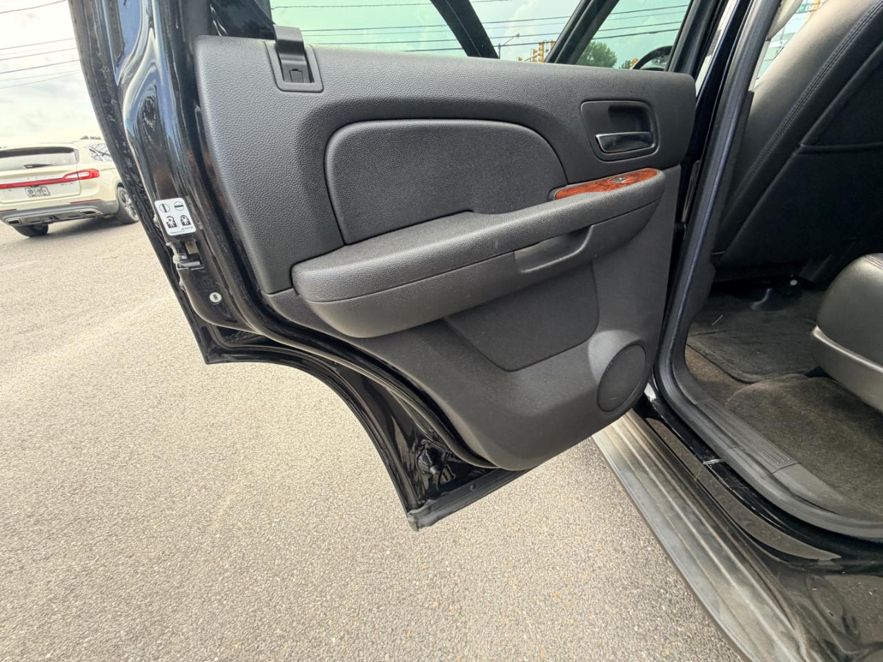 Chevrolet Tahoe 4WD 4dr 1500 LT 2013