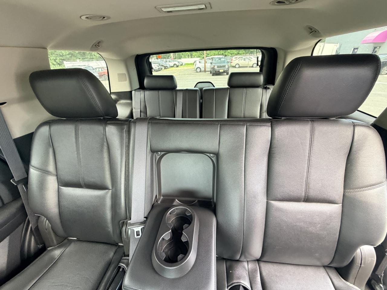 Chevrolet Tahoe 4WD 4dr 1500 LT 2013