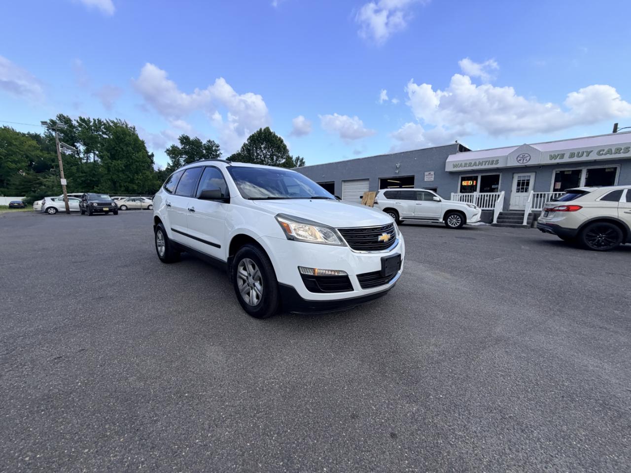 Chevrolet Traverse FWD 4dr LS w/1LS 2017