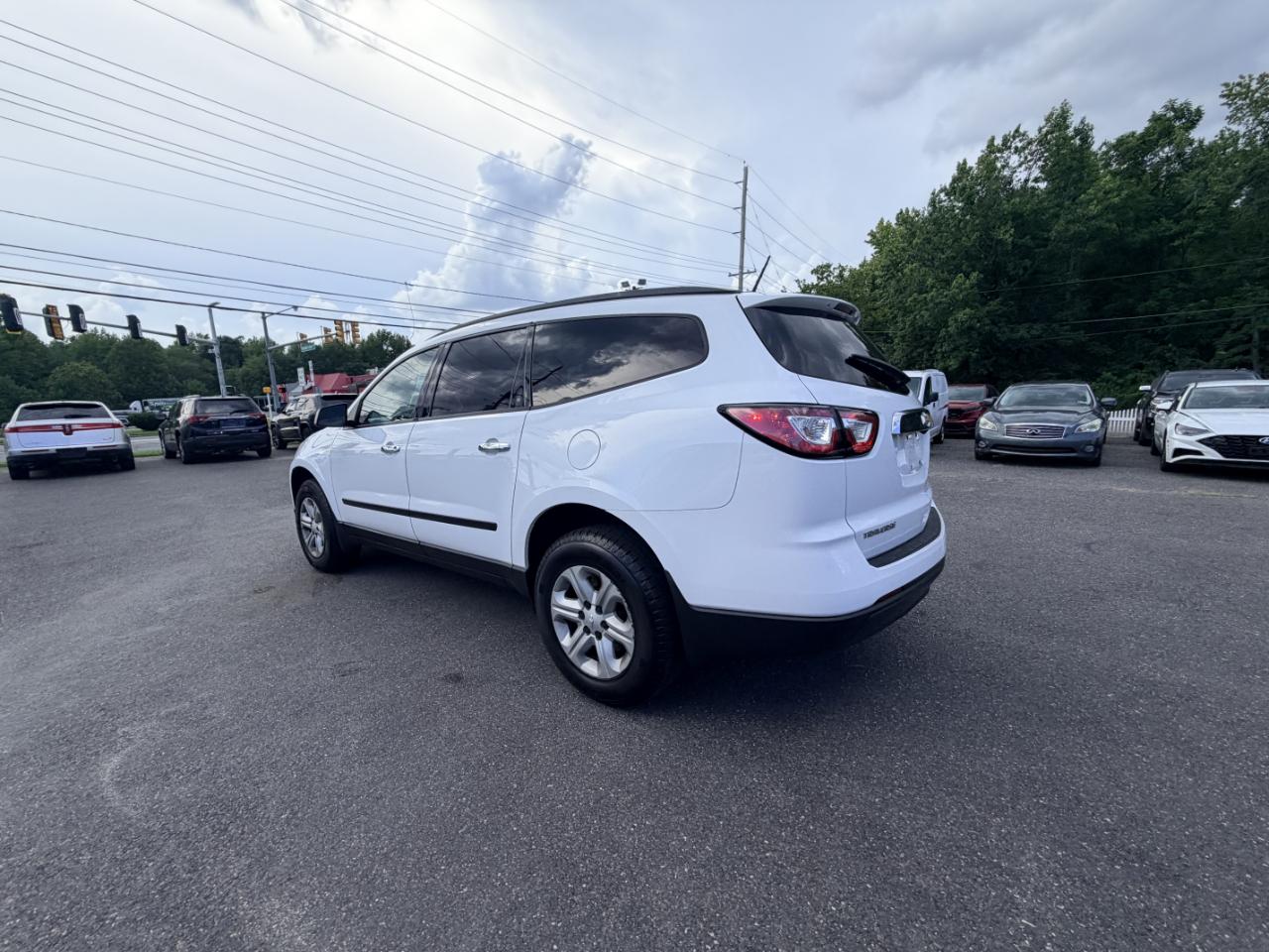 Chevrolet Traverse FWD 4dr LS w/1LS 2017