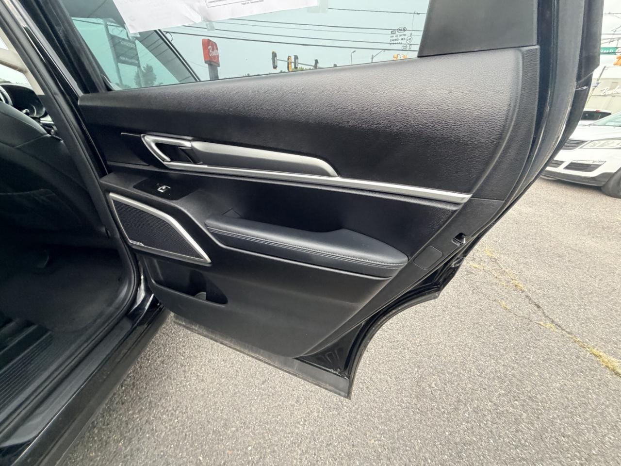Kia Telluride LX FWD 2021