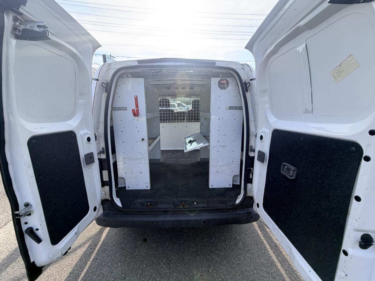 Chevrolet City Express Cargo Van FWD 115" LS 2017