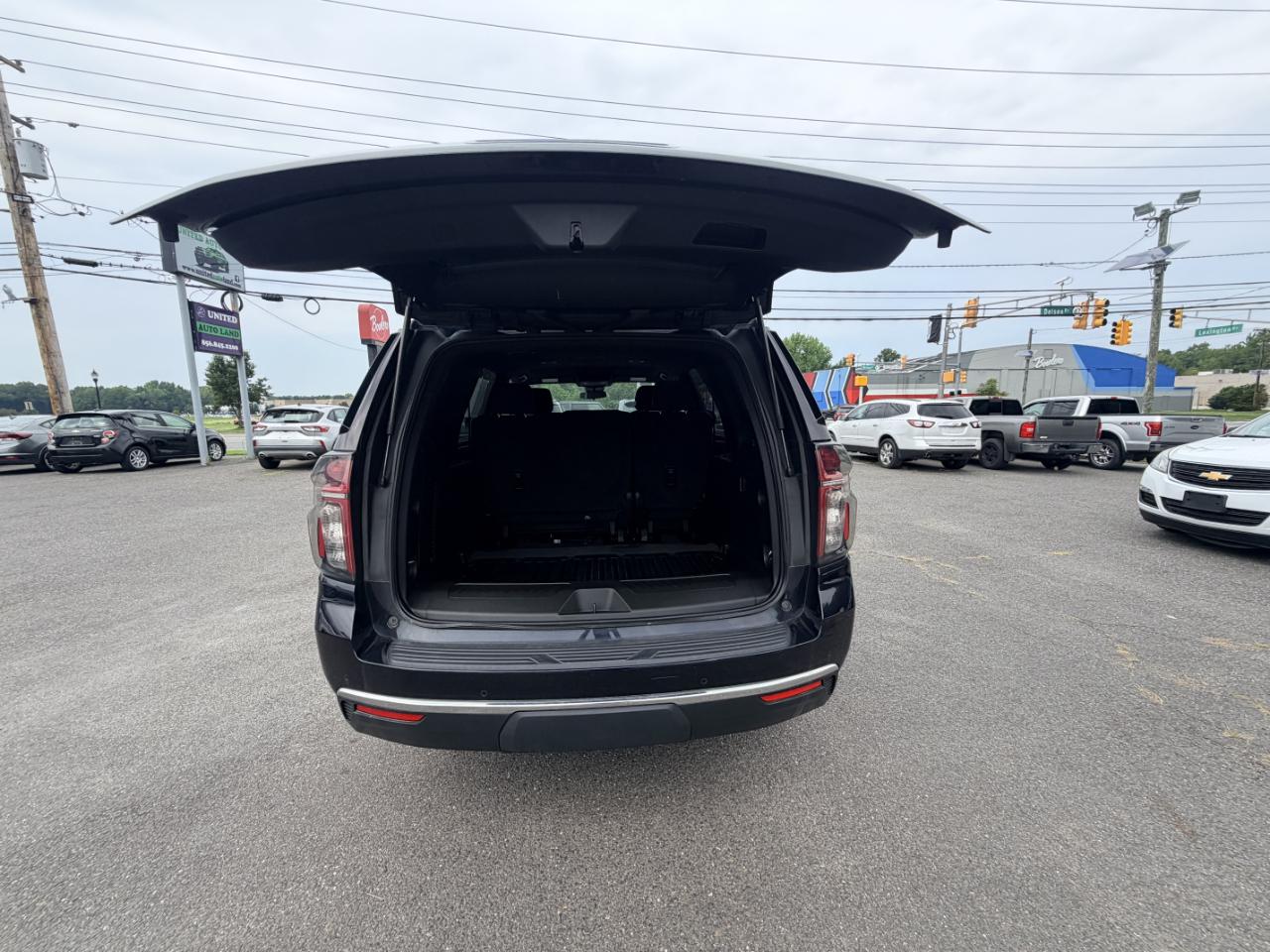 Chevrolet Tahoe 4WD 4dr Commercial 2023