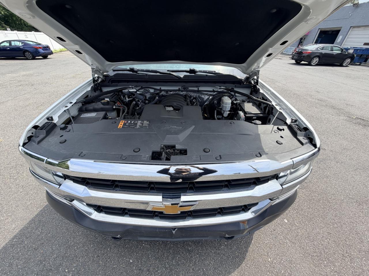 Chevrolet Silverado 1500 4WD Reg Cab 133.0" Work Truck 2017