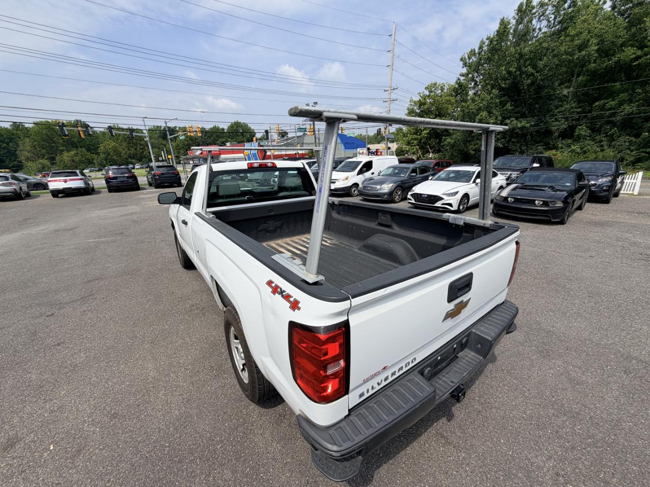 Chevrolet Silverado 1500 4WD Reg Cab 133.0" Work Truck 2017