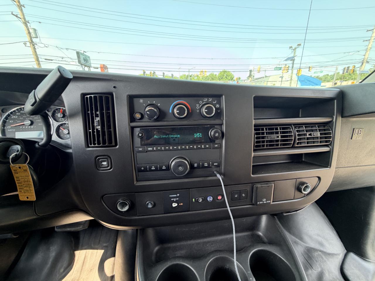 Chevrolet Express Cargo Van RWD 3500 135" 2019